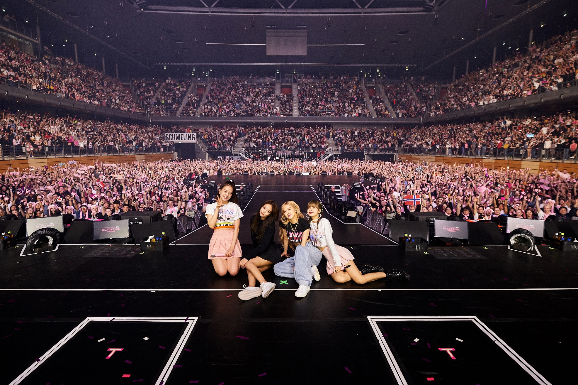 KEXCLUSIVE BLACKPINK made Berlin go crazy pink ⋆ The latest kpop news and music Officially