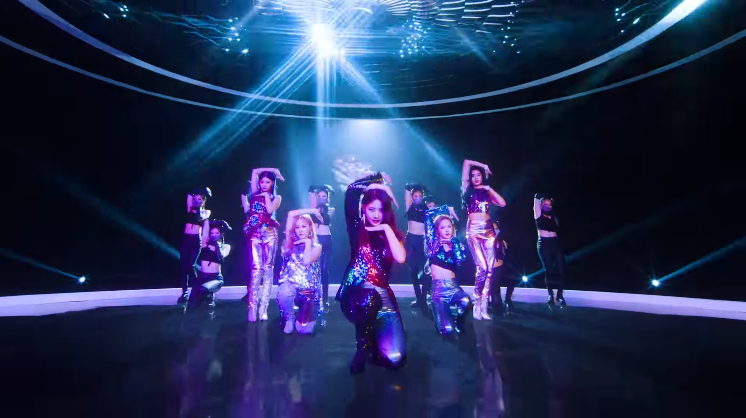 Everglow Slap Away The Haters In 80S Pop Inspired 'La Di Da' Mv! ⋆ The  Latest Kpop News And Music | Officially Kmusic